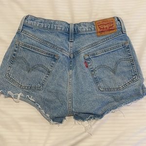 Levi shorts